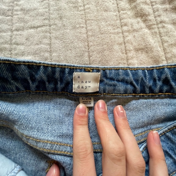 High Rise Jeans - Picture 3 of 4